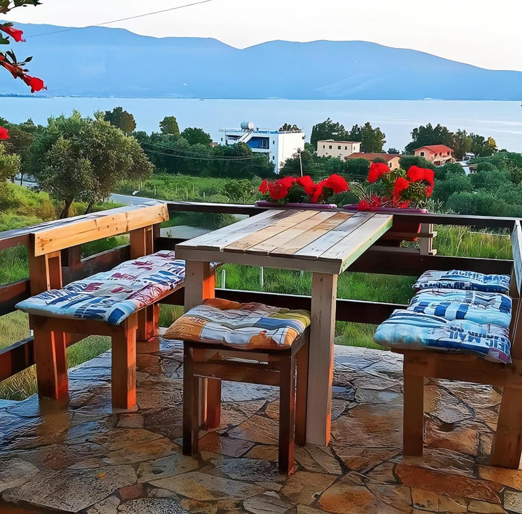 Hotel Sirena Radhimë Extérieur photo
